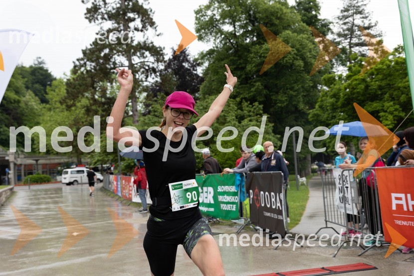  Ines Sukič, 3. mesto, 6. Afroditin tek na 10 km ženske6. Afroditin tek s Štajerskim valom