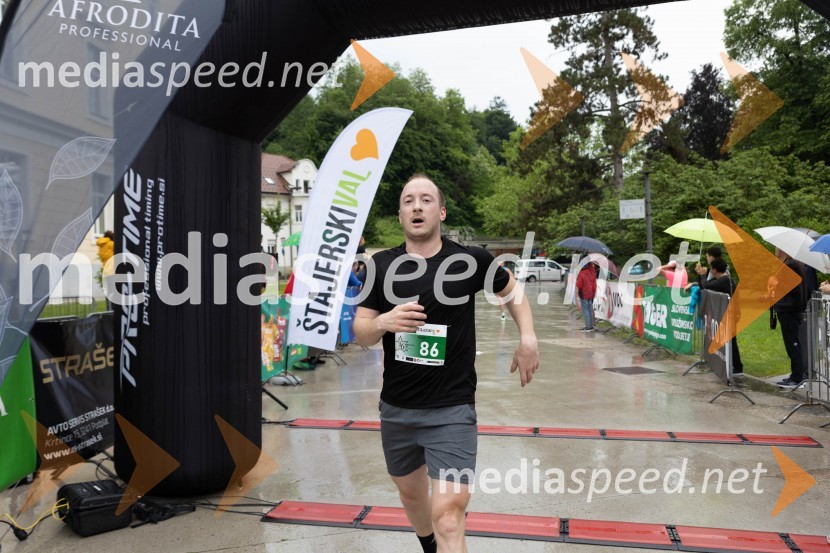  Vinko Šmid, Fakulteta za elektrotehniko, računalništvo in informatiko, Univerza v Mariboru6. Afroditin tek s Štajerskim valom