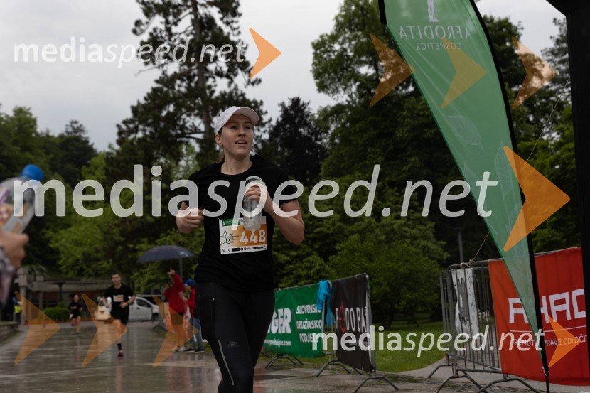  Nataša Stojnšek, 2. mesto, 6. Afroditin tek na 5 km ženske6. Afroditin tek s Štajerskim valom