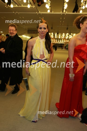 Simona Lampe, modna oblikovalkaViktorji 2008, druženje pred dvorano