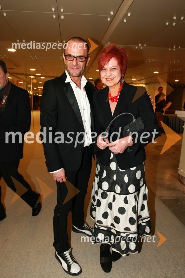 Tomaž Pandur, režiser in Majda Širca, ministrica za kulturoViktorji 2008, druženje pred dvorano