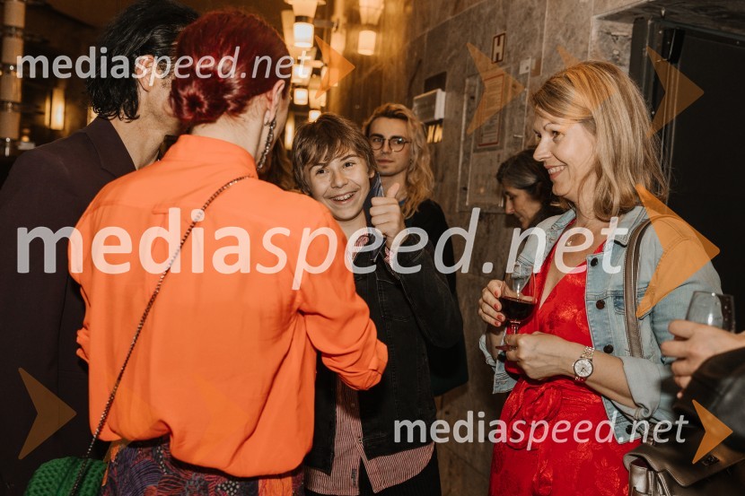  Nastja Bremec Rynia, koreografinja, MN dance Company;  ... ;  ... To the moon and back, premiera v SNG Nova Gorica