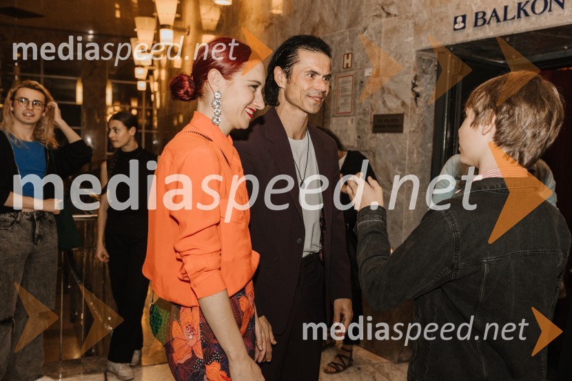  Nastja Bremec Rynia, koreografinja, MN dance Company;  Michal Rynia, koreograf, MN dance CompanyTo the moon and back, premiera v SNG Nova Gorica