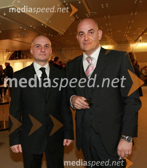 Branko Čakarmiš, programski direktor Pro Plus (POP TV in Kanal A) in Pavel Vrabec, namestnik generalnega direktorja Pro Plus (POP TV in Kanal A)Viktorji 2008, druženje pred dvorano