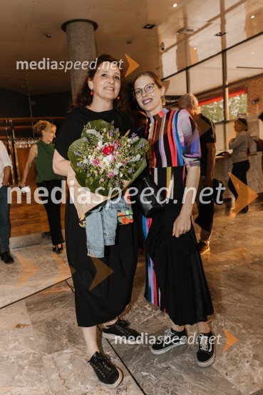 To the moon and back, premiera v SNG Nova Gorica