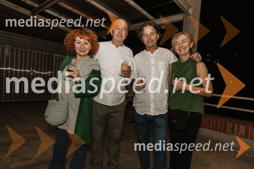 To the moon and back, premiera v SNG Nova Gorica