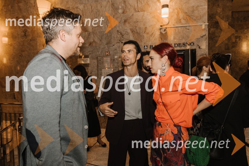  ... ;  Michal Rynia, koreograf, MN dance Company;  Nastja Bremec Rynia, koreografinja, MN dance CompanyTo the moon and back, premiera v SNG Nova Gorica