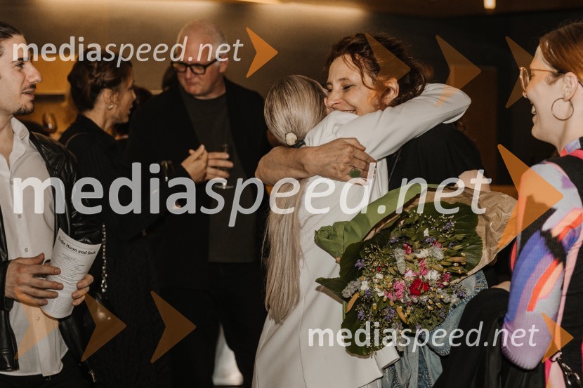  Noemi Capuano, plesalka;  ... To the moon and back, premiera v SNG Nova Gorica