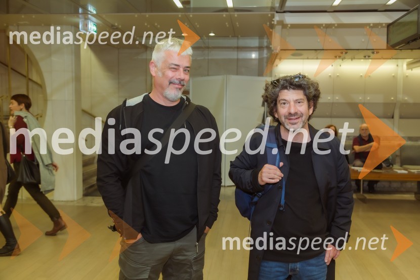  Janez Janša, nekdanji direktor, Maska Ljubljana;  Žiga Kariž, vizualni umetnik, slikarLaurie Anderson: Let X=X, koncert ameriške umetnice na odru Cankarjevega doma