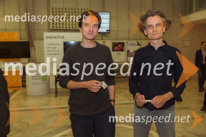  Oskar Longyka;  Jure Longyka, moderatorLaurie Anderson: Let X=X, koncert ameriške umetnice na odru Cankarjevega doma