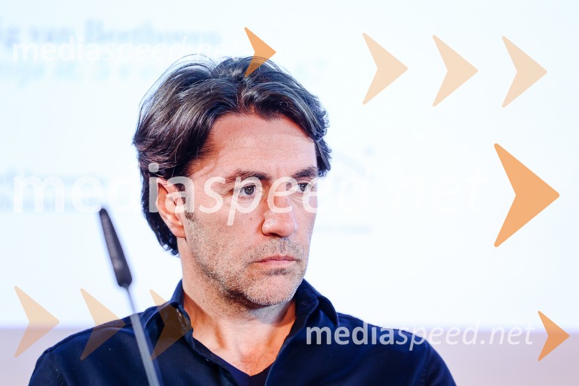  Edward Clug, umetniški direktor, Balet SNG MariborNovinarska konferenca Cankarjevega doma s predstavitvijo nove sezone 2023/24