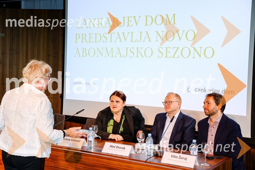  Uršula Cetinski, generalna direktorica, Cankarjev dom; mag. Aleš Drenik, vodja programa resne glasbe, opere in balet, Cankarjev dom;  Vito Žuraj, skladateljNovinarska konferenca Cankarjevega doma s predstavitvijo nove sezone 2023/24