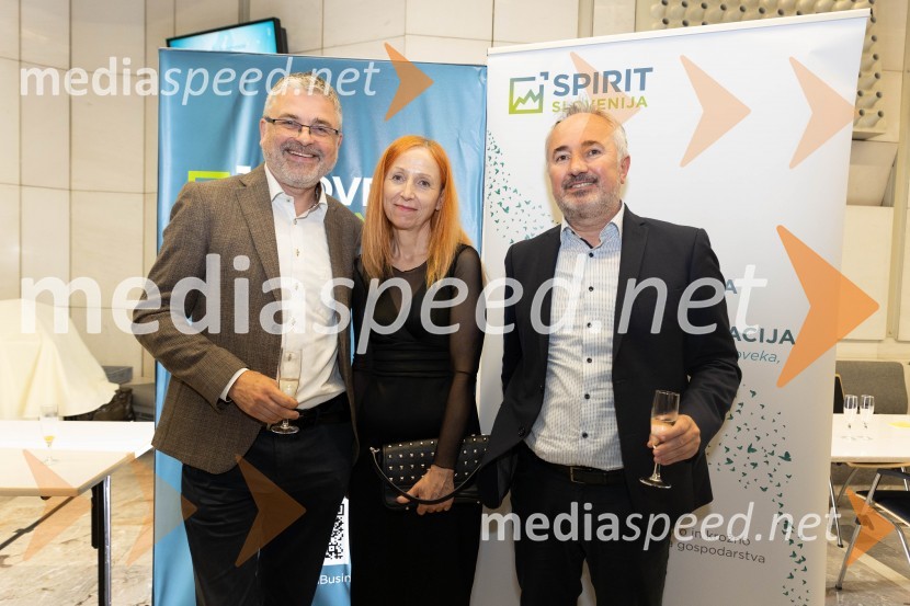  ... ;  ... ;  Bojan Kuhar, pomočnik direktorice, Narodna galerijaSezono zlatega abonmaja v Cankarjevem domu sklenil Orkester Tonkünstler