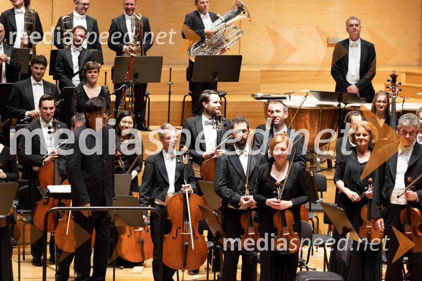  Yutaka Sado, dirigentSezono zlatega abonmaja v Cankarjevem domu sklenil Orkester Tonkünstler