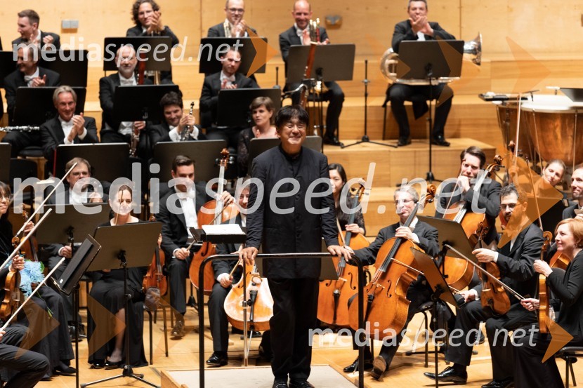  Yutaka Sado, dirigentSezono zlatega abonmaja v Cankarjevem domu sklenil Orkester Tonkünstler