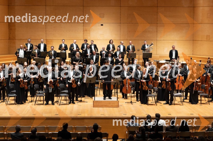  Yutaka Sado, dirigentSezono zlatega abonmaja v Cankarjevem domu sklenil Orkester Tonkünstler