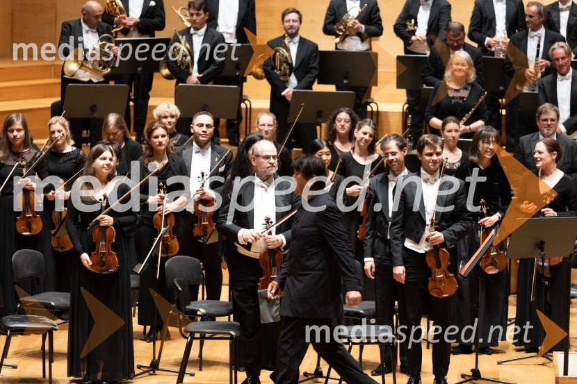  Yutaka Sado, dirigentSezono zlatega abonmaja v Cankarjevem domu sklenil Orkester Tonkünstler