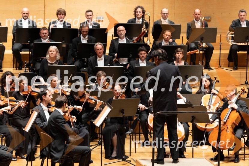  Yutaka Sado, dirigentSezono zlatega abonmaja v Cankarjevem domu sklenil Orkester Tonkünstler