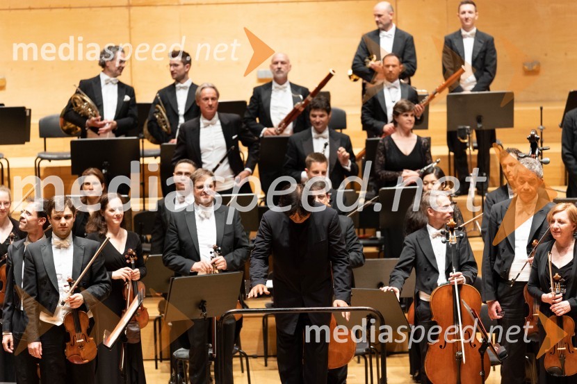  Yutaka Sado, dirigentSezono zlatega abonmaja v Cankarjevem domu sklenil Orkester Tonkünstler