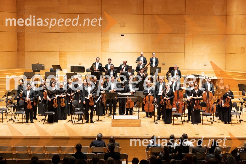  Yutaka Sado, dirigentSezono zlatega abonmaja v Cankarjevem domu sklenil Orkester Tonkünstler