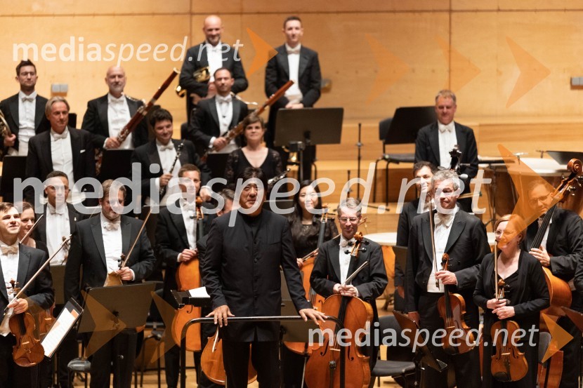  Yutaka Sado, dirigentSezono zlatega abonmaja v Cankarjevem domu sklenil Orkester Tonkünstler