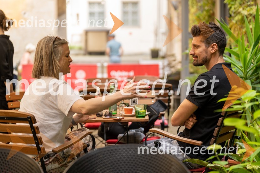  ... ;  Luka Šulić, čelist, 2 CellosLuka Šulić, portret člana dua 2Cellos