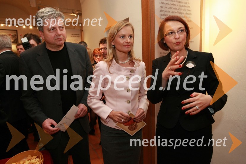 Andrej Verlič, podžupan Maribora, Katarina Kresal, ministrica za notranje zadeve, Mirjana Koren, direktorica Pokrajinskega muzeja MariborMed bliščem in bedo srednjega veka, odprtje drugega dela stalne razstave v Pokrajinskem muzeju Maribor