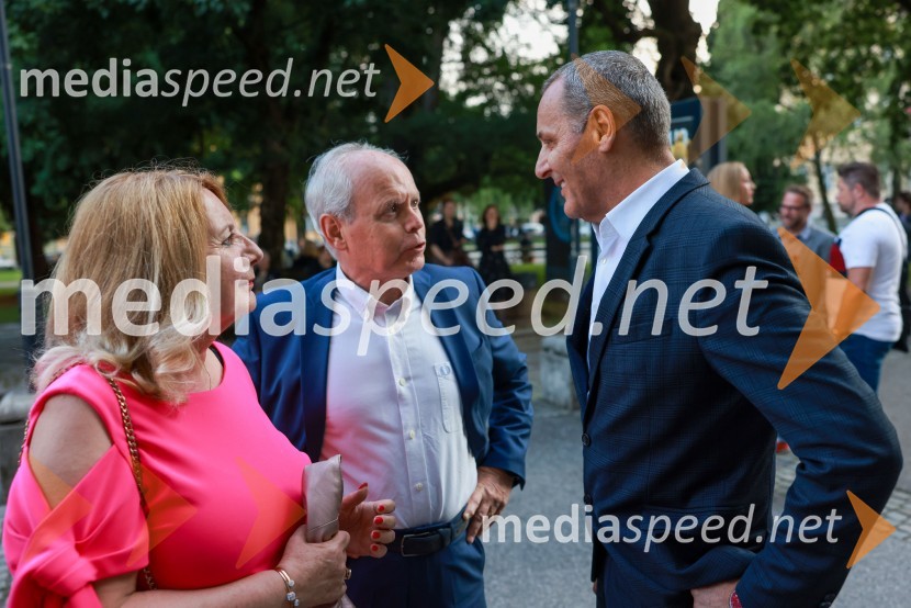  Darka Predan;  Milan Predan, veleposlanik Republike Slovenije v Republiki Severni Makedoniji;  Danilo Rošker, direktor SNG Maribor58. Borštnikovo srečanje, slavnostna otvoritev s predstavo La Tempesta / Vihar