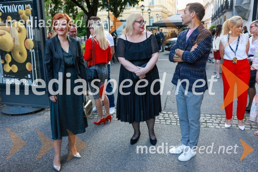 dr. Asta Vrečko, ministrica za kulturo;  ... ;  Aleš Novak, umetniški direktor Festival Borštnikovo srečanje58. Borštnikovo srečanje, slavnostna otvoritev s predstavo La Tempesta / Vihar