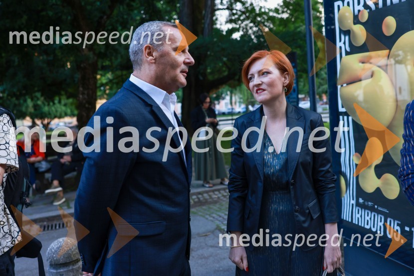  Danilo Rošker, direktor SNG Maribor; dr. Asta Vrečko, ministrica za kulturo58. Borštnikovo srečanje, slavnostna otvoritev s predstavo La Tempesta / Vihar