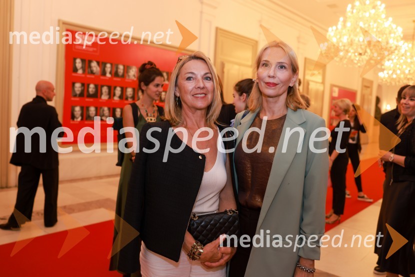  Martina Konda;  Vilma Štritof, selektorica Borštnikovega srečanja58. Borštnikovo srečanje, slavnostna otvoritev s predstavo La Tempesta / Vihar