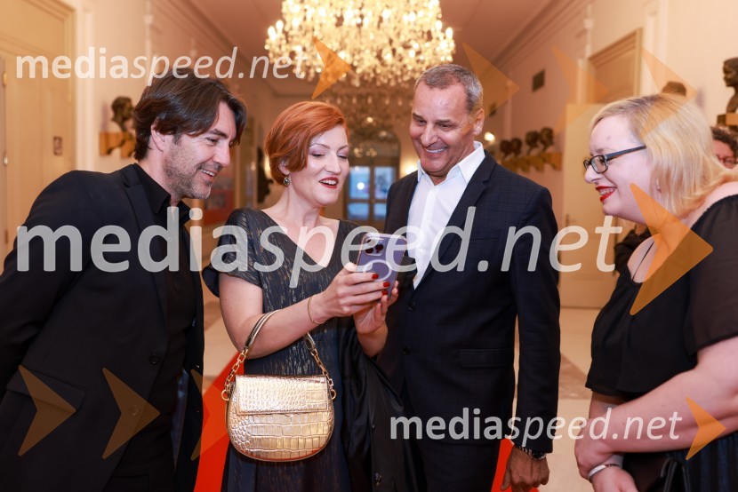  Edward Clug, umetniški direktor, Balet SNG Maribor; dr. Asta Vrečko, ministrica za kulturo;  Danilo Rošker, direktor SNG Maribor;  ... 58. Borštnikovo srečanje, slavnostna otvoritev s predstavo La Tempesta / Vihar