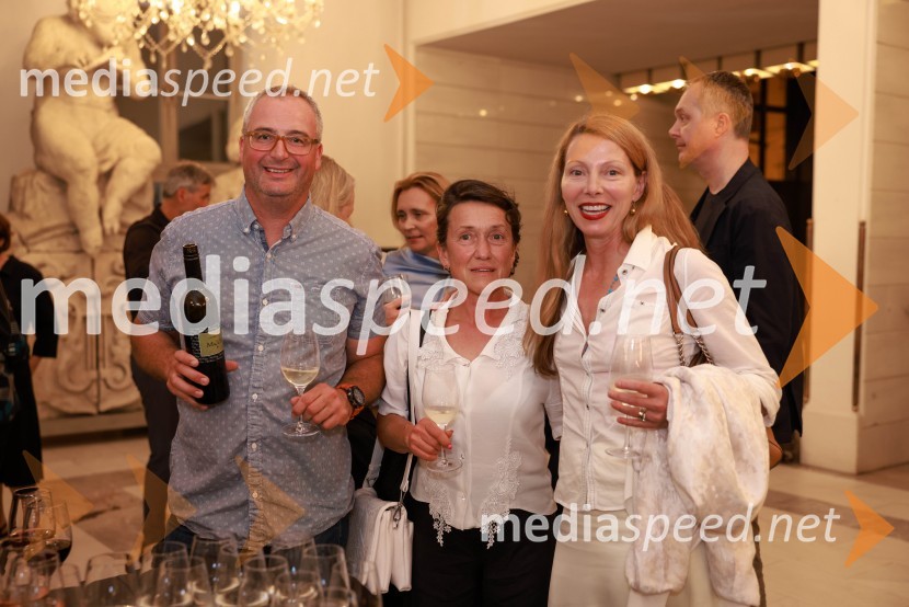  Gregor Mulec, Vinogradništvo Mulec;  Ivica Flis Smaka,  dr. med., Zdravstveni Zavod Flis Maribor;  Nataša Matjašec Rošker, igralka58. Borštnikovo srečanje, slavnostna otvoritev s predstavo La Tempesta / Vihar