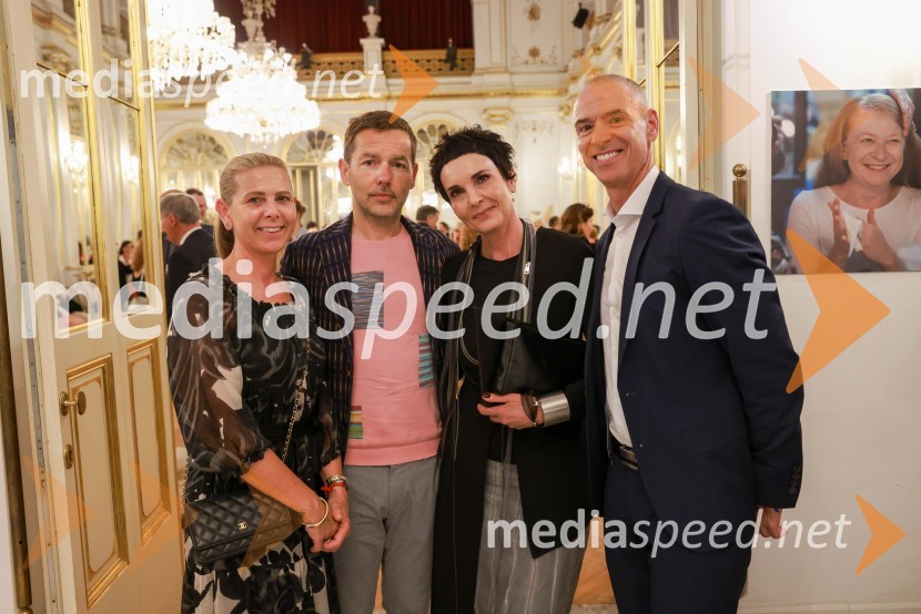  Patricia Koren Vilčnik, Press Clipping;  Aleš Novak, umetniški direktor Festival Borštnikovo srečanje;  Tajka Šnuderl Novak;  Boštjan Vilčnik, direktor, podjetje Press Clipping58. Borštnikovo srečanje, slavnostna otvoritev s predstavo La Tempesta / Vihar