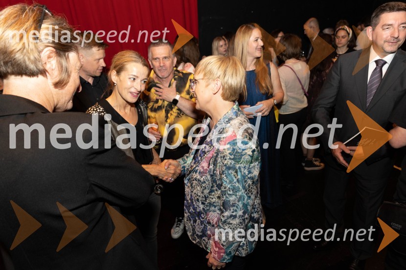  Maša Derganc, igralka; dr. Nataša Pirc Musar, predsednica Republike SlovenijeStriček Vanja, premiera v SNG Drama Ljubljana