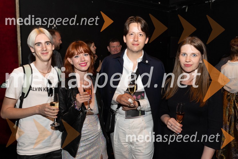  Tilen Oblak, asistent dramaturginje;  Manca Lipoglavšek, asistentka dramaturginje;  ... ;  ... Striček Vanja, premiera v SNG Drama Ljubljana