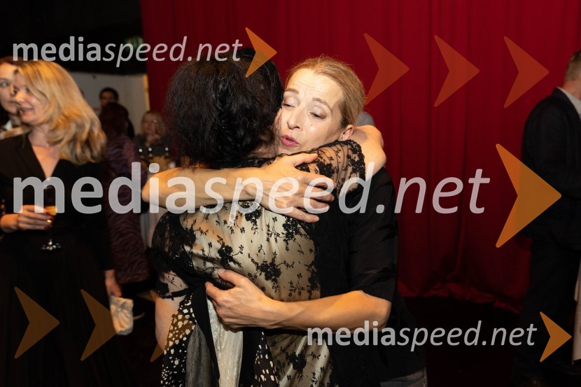  Polona Vetrih, igralka;  Maša Derganc, igralkaStriček Vanja, premiera v SNG Drama Ljubljana