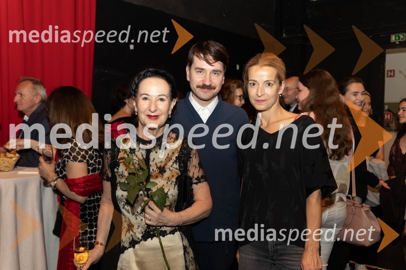  Polona Vetrih, igralka;  Saša Tabaković, igralec, nekdanji poslanec SMC;  Maša Derganc, igralkaStriček Vanja, premiera v SNG Drama Ljubljana