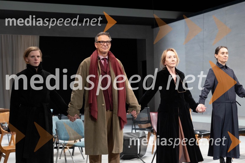  Maruša Majer, igralka;   Igor  Samobor, igralec;  Silva Čušin Povše, dramska igralka;  Petra Govc, igralkaStriček Vanja, premiera v SNG Drama Ljubljana