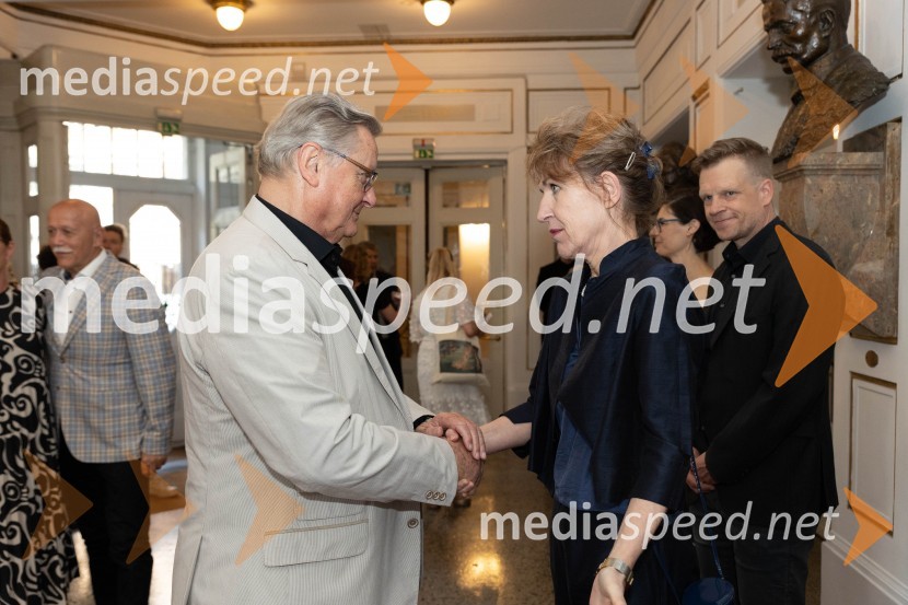  Ivo  Barišič, igralec;  Vesna Jurca Tadel, ravnateljice SNG Drama LjubljanaStriček Vanja, premiera v SNG Drama Ljubljana