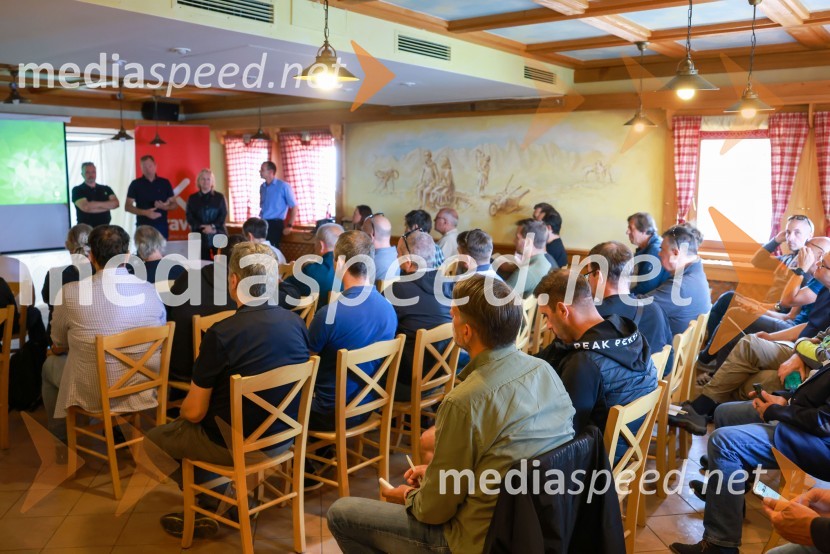 Volkswagen Amarok, predstavitev