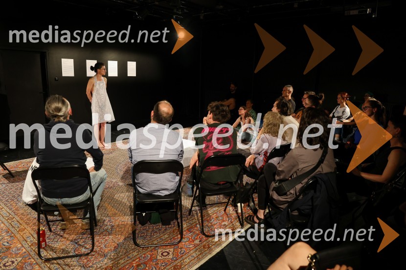  Barbara Kukovec, igralkaOtvoritev Festivala performansa s predstavo Sladke skrbi