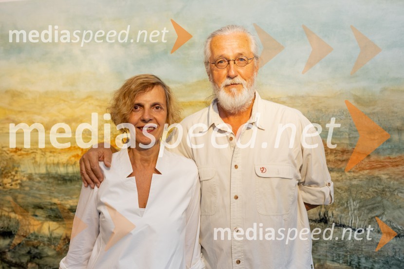  Apolonija Simon, umetnica;  ... Apolonija Simon z razstavo Globine vidnega v galeriji Generali