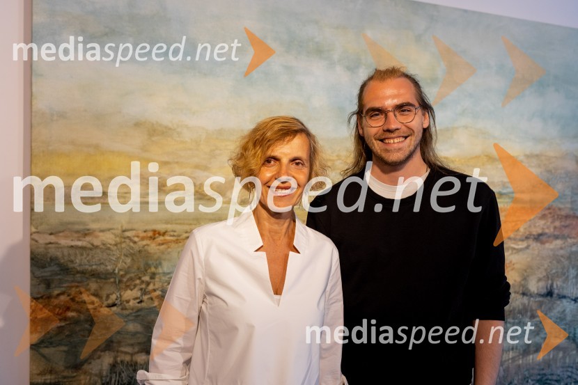  Apolonija Simon, umetnica;  Matic Lukšič, igralecApolonija Simon z razstavo Globine vidnega v galeriji Generali