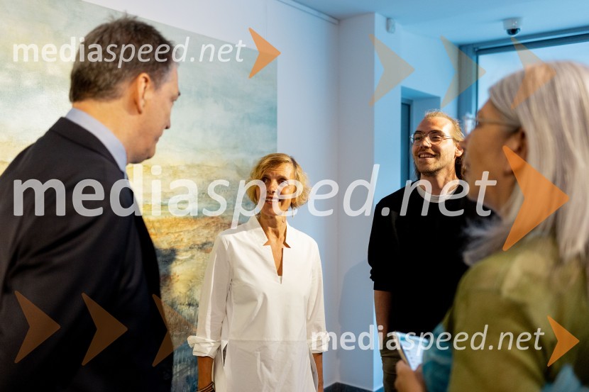  Matija Šenk, član uprave, Generali;  Apolonija Simon, umetnica;  Matic Lukšič, igralecApolonija Simon z razstavo Globine vidnega v galeriji Generali