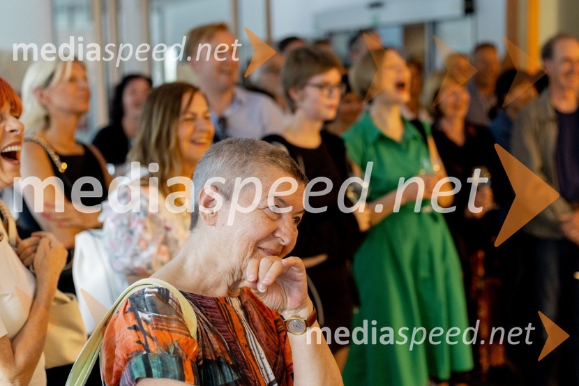 Apolonija Simon z razstavo Globine vidnega v galeriji Generali