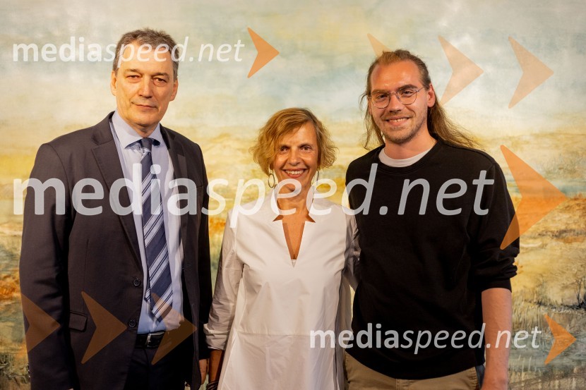  Matija Šenk, član uprave, Generali;  Apolonija Simon, umetnica;  Matic Lukšič, igralecApolonija Simon z razstavo Globine vidnega v galeriji Generali