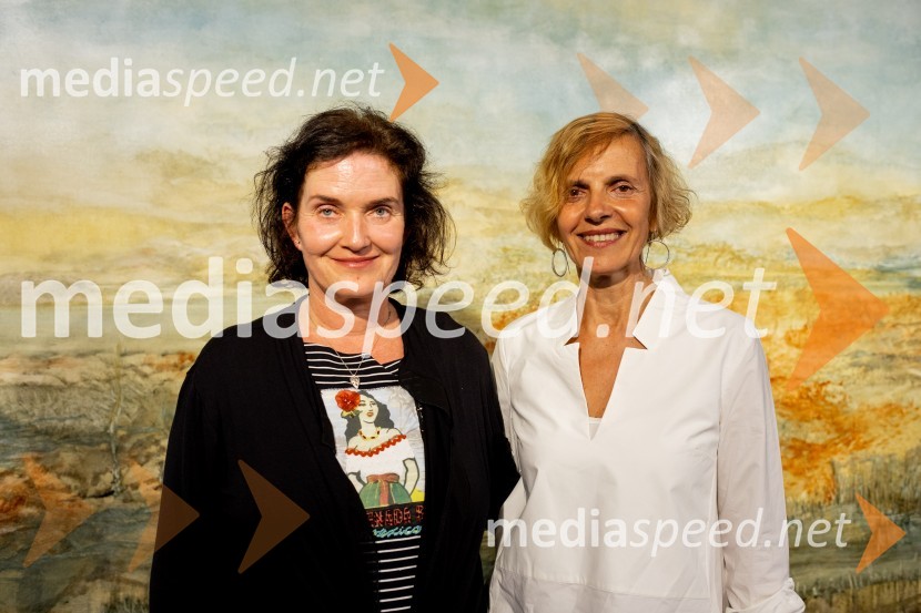  Petra  Bizilj Silva, kustosinja Generali galerije;  Apolonija Simon, umetnicaApolonija Simon z razstavo Globine vidnega v galeriji Generali