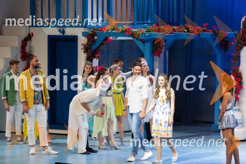  Matjaž Kumelj, pevec, maneken;  Lea  Bartha Pesek, pevkaMuzikal Mamma Mia, Ljubljana Festival 2023