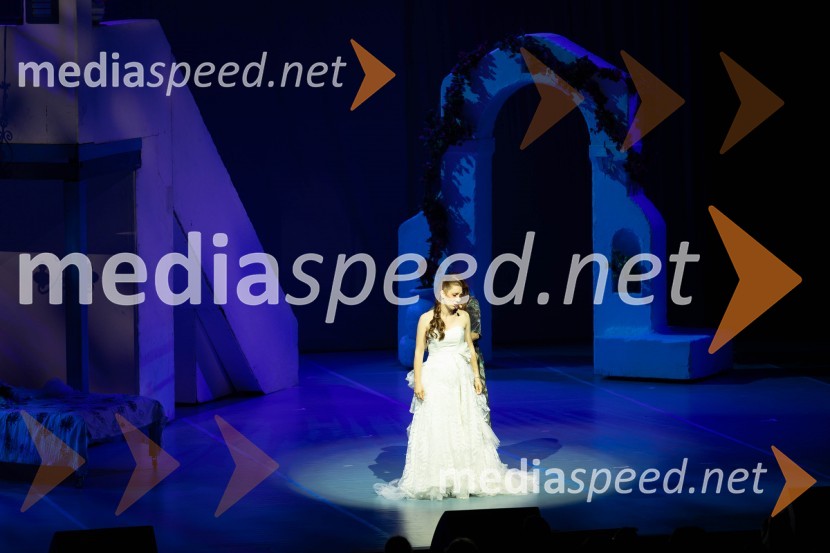  Lea  Bartha Pesek, pevkaMuzikal Mamma Mia, Ljubljana Festival 2023